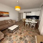 Апартаменты With Sea View Шенджин