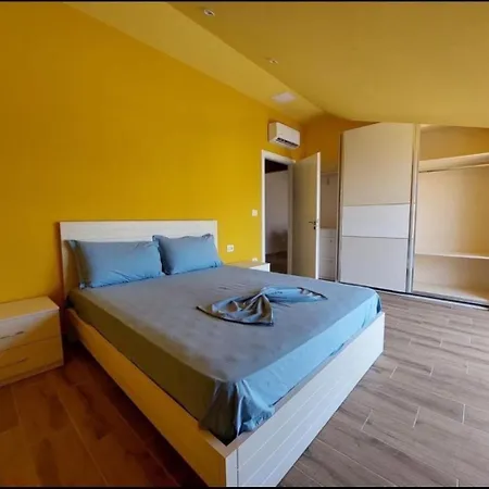 With Sea View * Шенджин