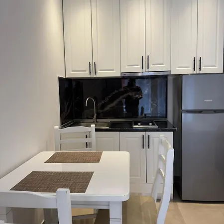 With Sea View * Шенджин